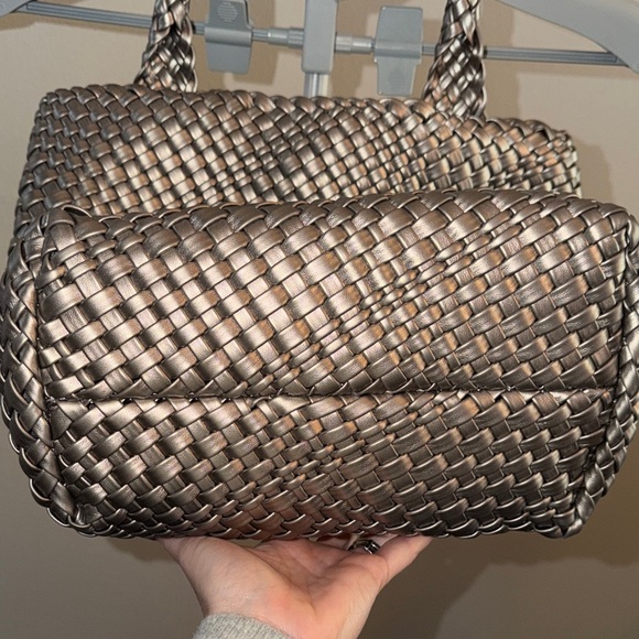 Chic Metallic Woven Tote Bag - Picture 5 of 5